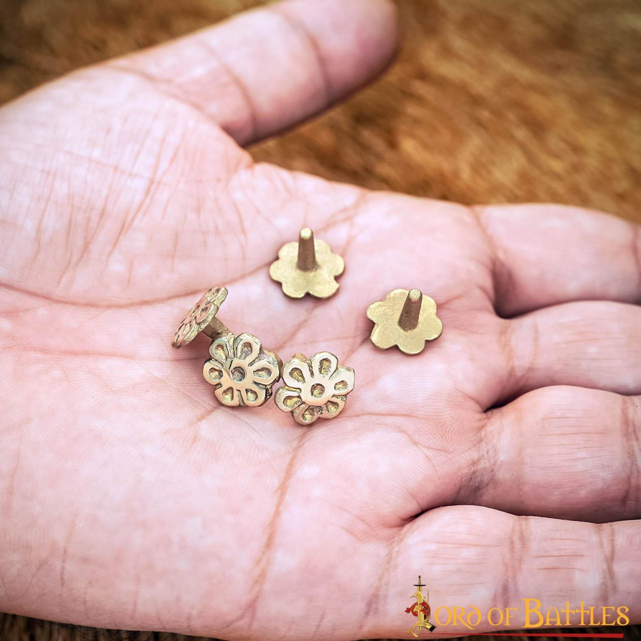 Rosetones de Latón para Cinturón - Juego de 5 Accesorios Florales Medievales de Latón para Decoración - Imagen 6