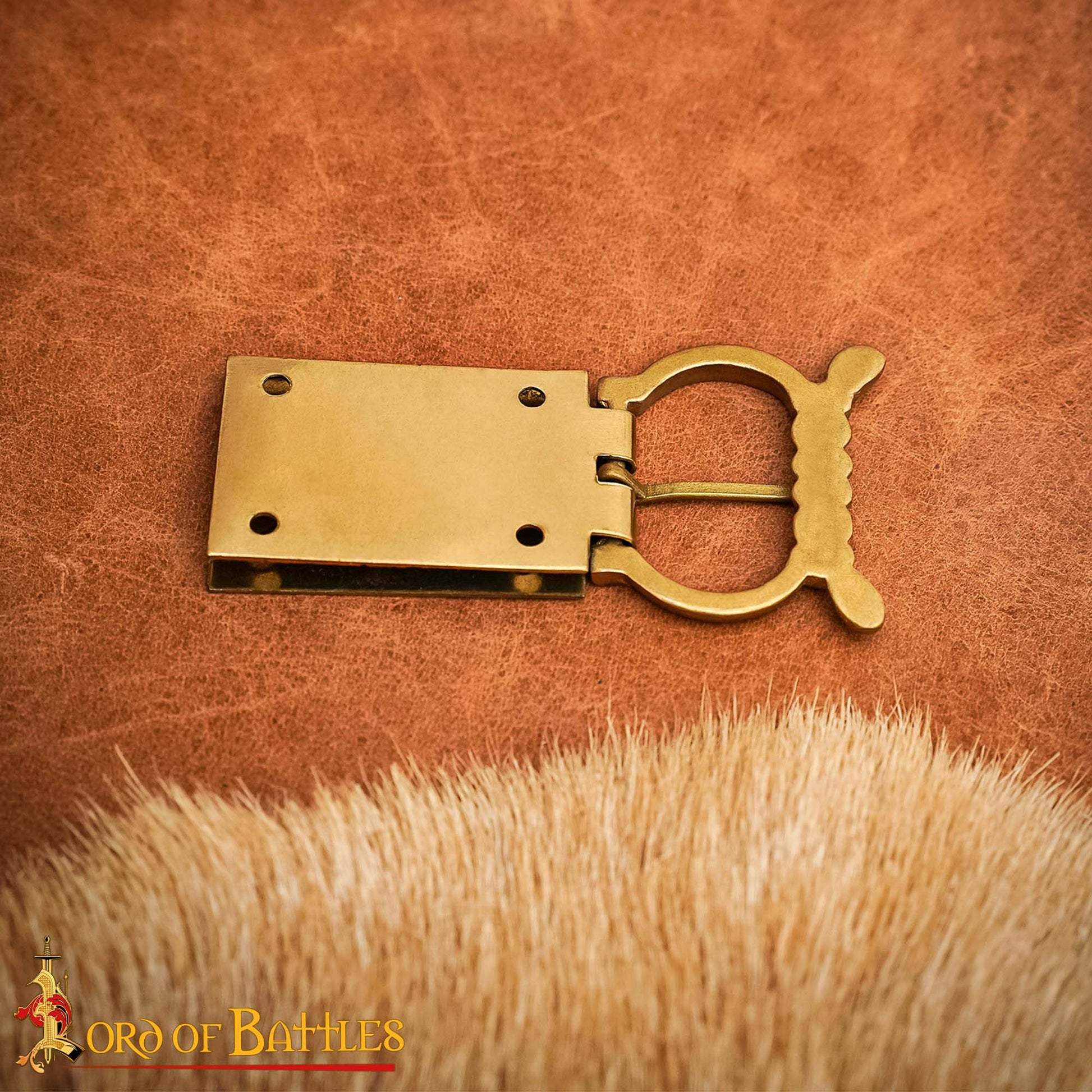 Hebilla de Cinturón de Latón Medieval - Motivo Trébol para Larp y Disfraces Históricos - Imagen 10