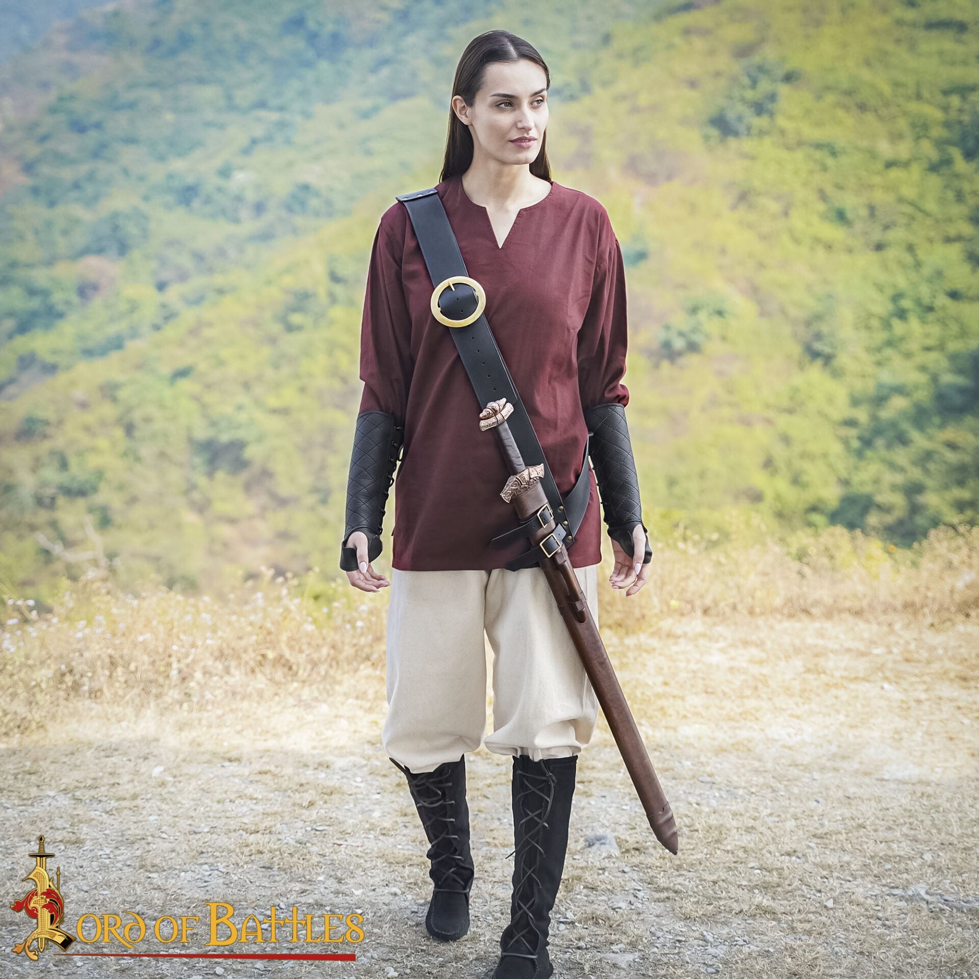 Hebilla Medieval Redonda de Latón Macizo 9,5 Cm - Imagen 2