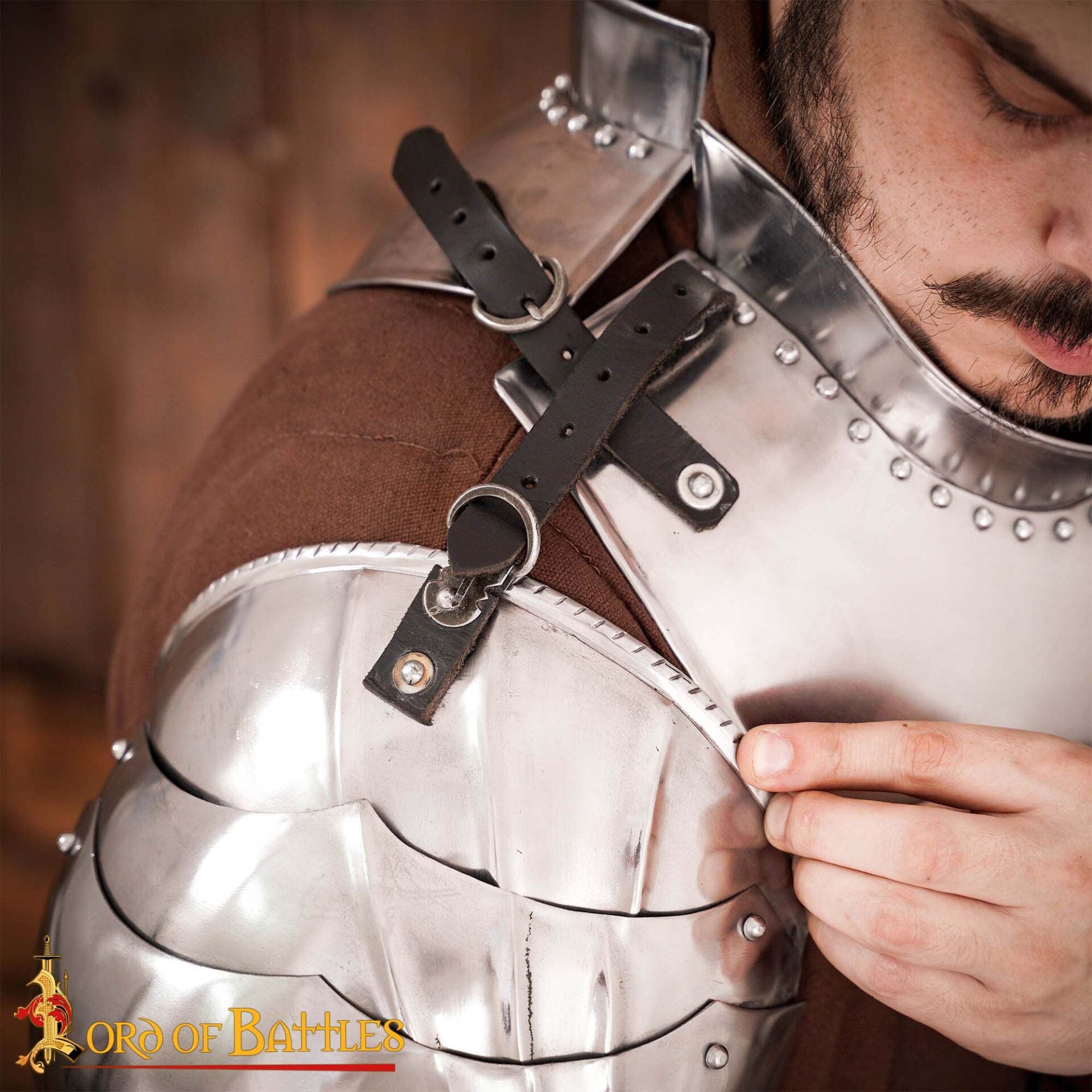 Armadura de Placas Knightly Gorget - Imagen 7