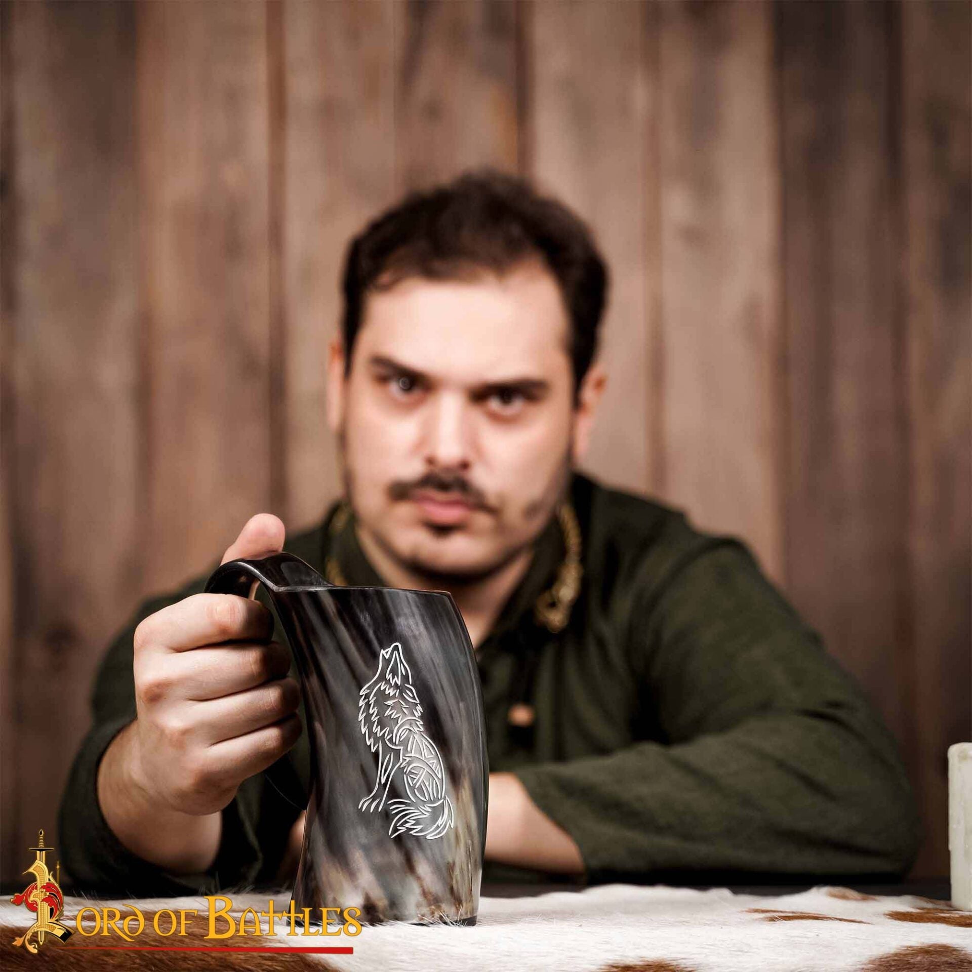 Jarro Vikingo de Cuerno con Nudos de Lobo Celta (600ml) - Imagen 6