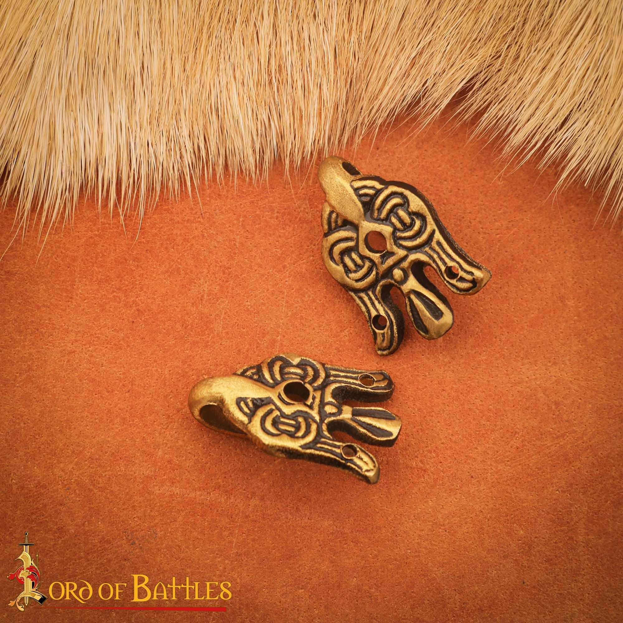 Gancho de Cuervo de Latón Vikingo del Siglo X - 3 Cm - para Envolturas de Piernas y Winingas - Imagen 1