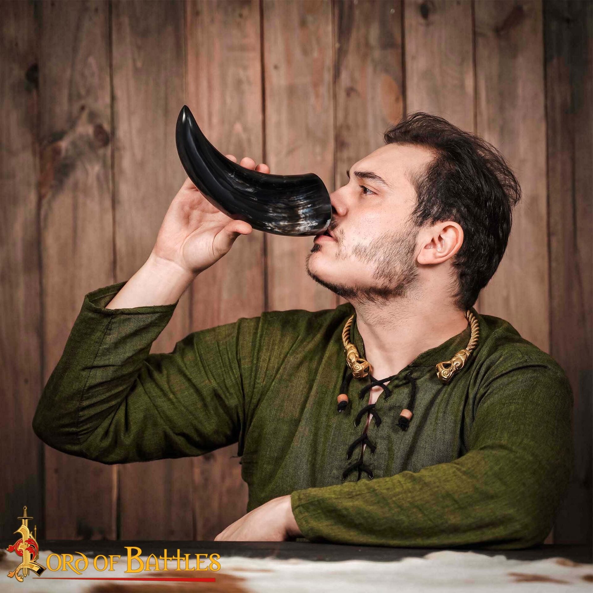 Viking Drinking Ox Horn Juego de 4 - Jarras de Cuerno Pulido de 400 Ml con Bolsa de Almacenamiento de Lona - Imagen 5