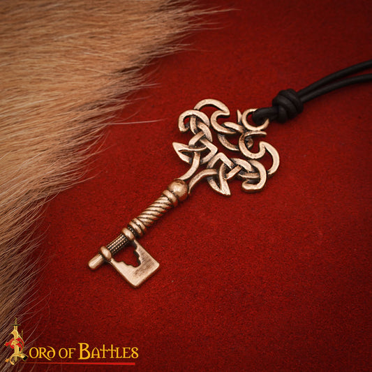 Collar Colgante Llave Vikinga de Bronce con Nudos Celtas - Imagen 1