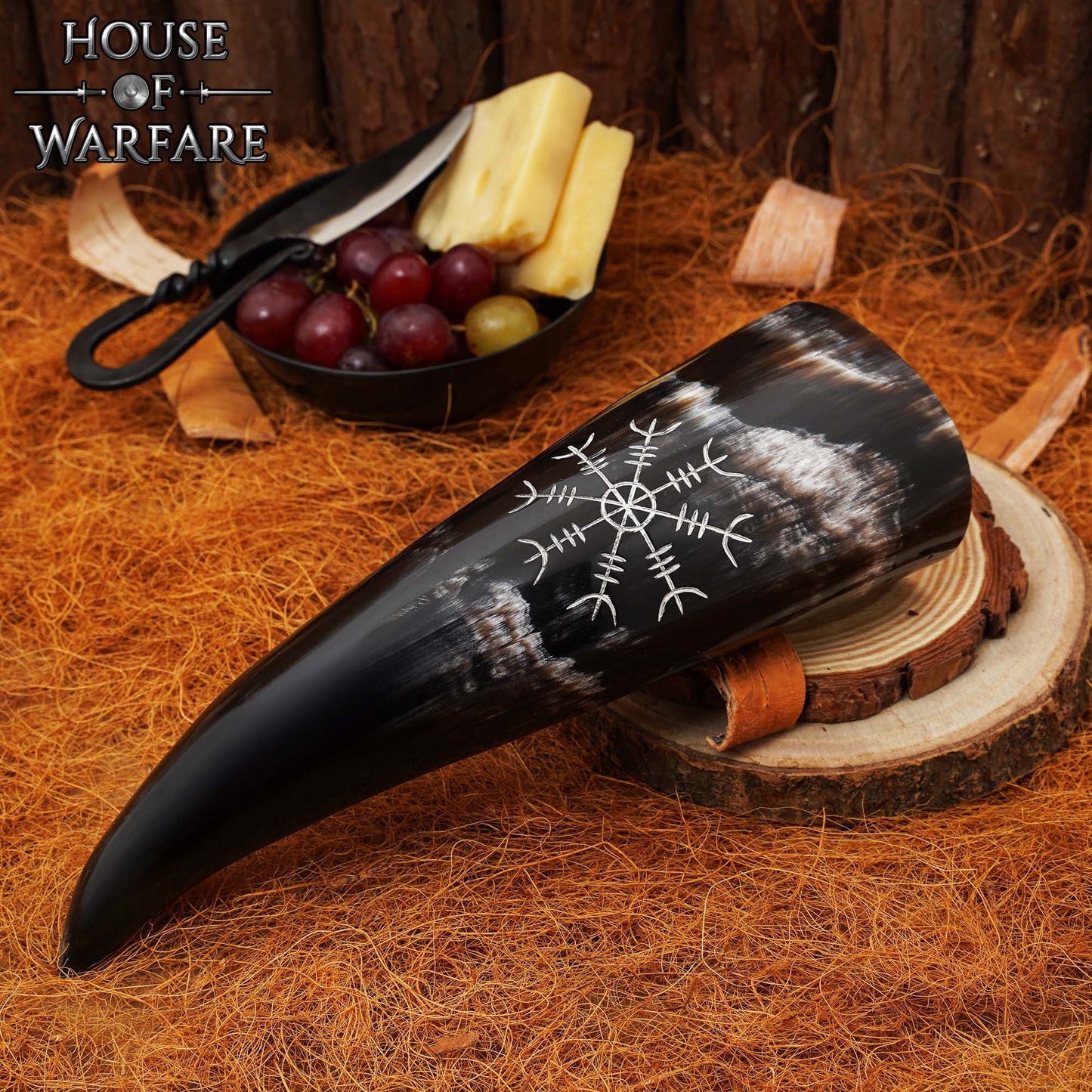 Cuerno para Beber Vikingo con Diseño Helm Of Awe (200-300ml) - Imagen 2