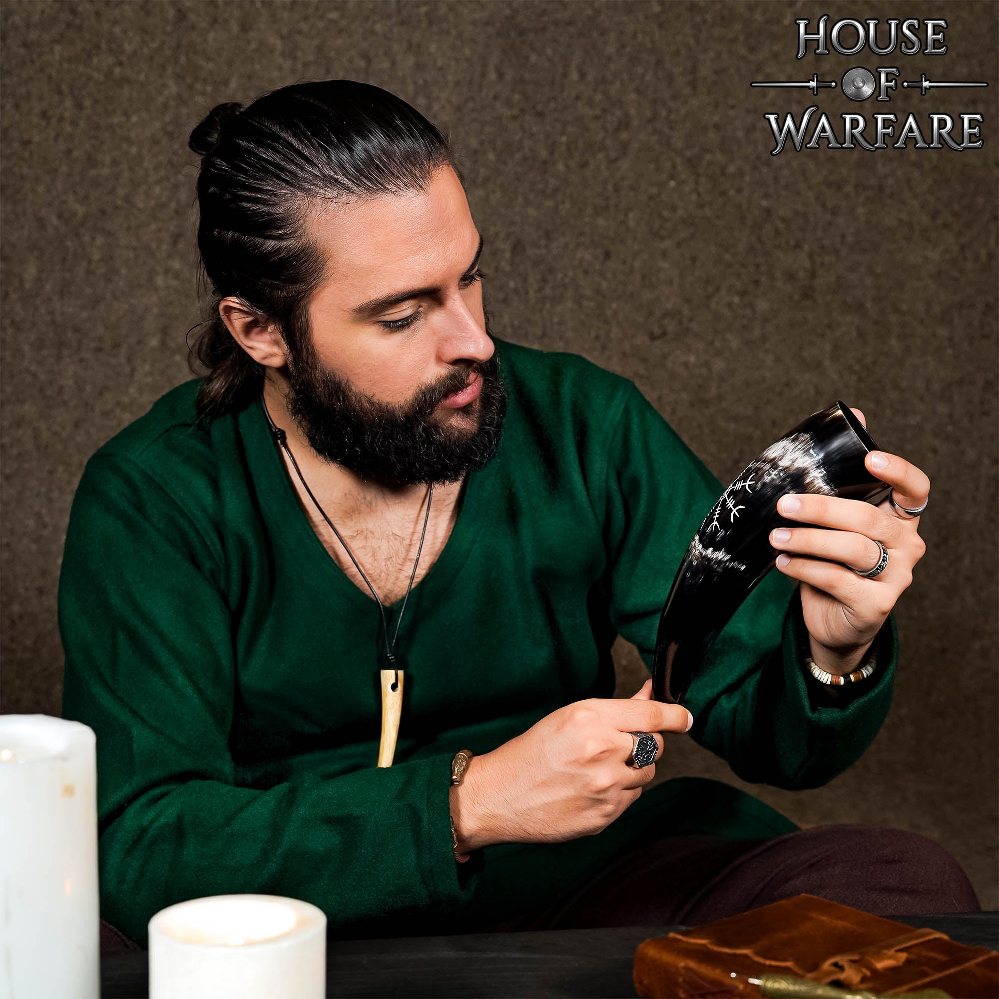 Cuerno para Beber Vikingo con Diseño Helm Of Awe (200-300ml) - Imagen 6