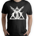 Imagen de Camiseta Harry Potter Las Reliquias de la Muerte parte de nuestra colección en Espadas y más, sitio oficial.