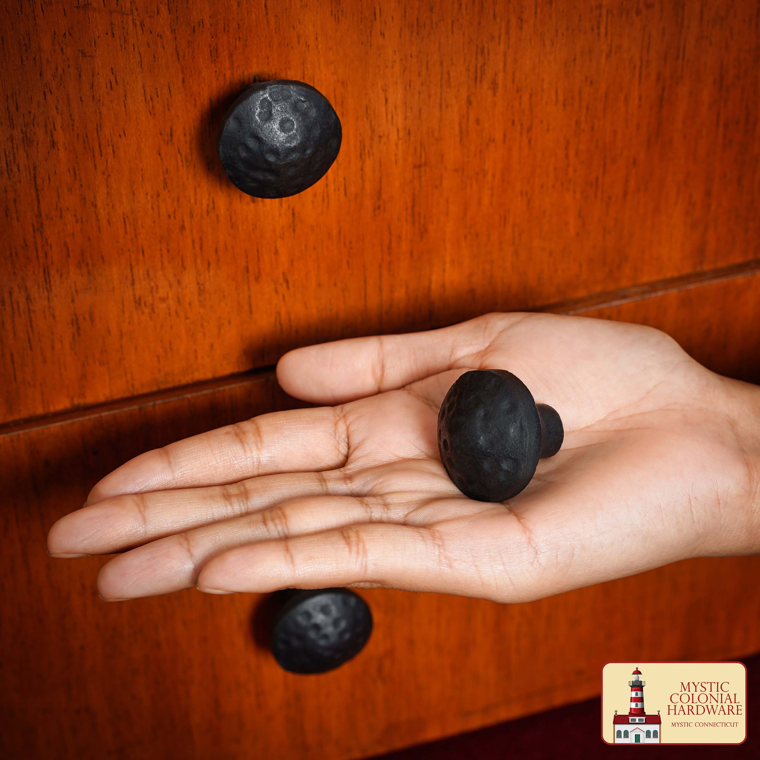 Pomo Redondo de Hierro Forjado a Mano - 1 1/4 Pulgadas de Diámetro (juego de 4) - Imagen 5