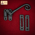 Hierro Fundido Negro Elegante Rizado Reversible Pestillo de la Ventana Abatible, Tamaño: 5.4 "x 2.2" - Imagen 1