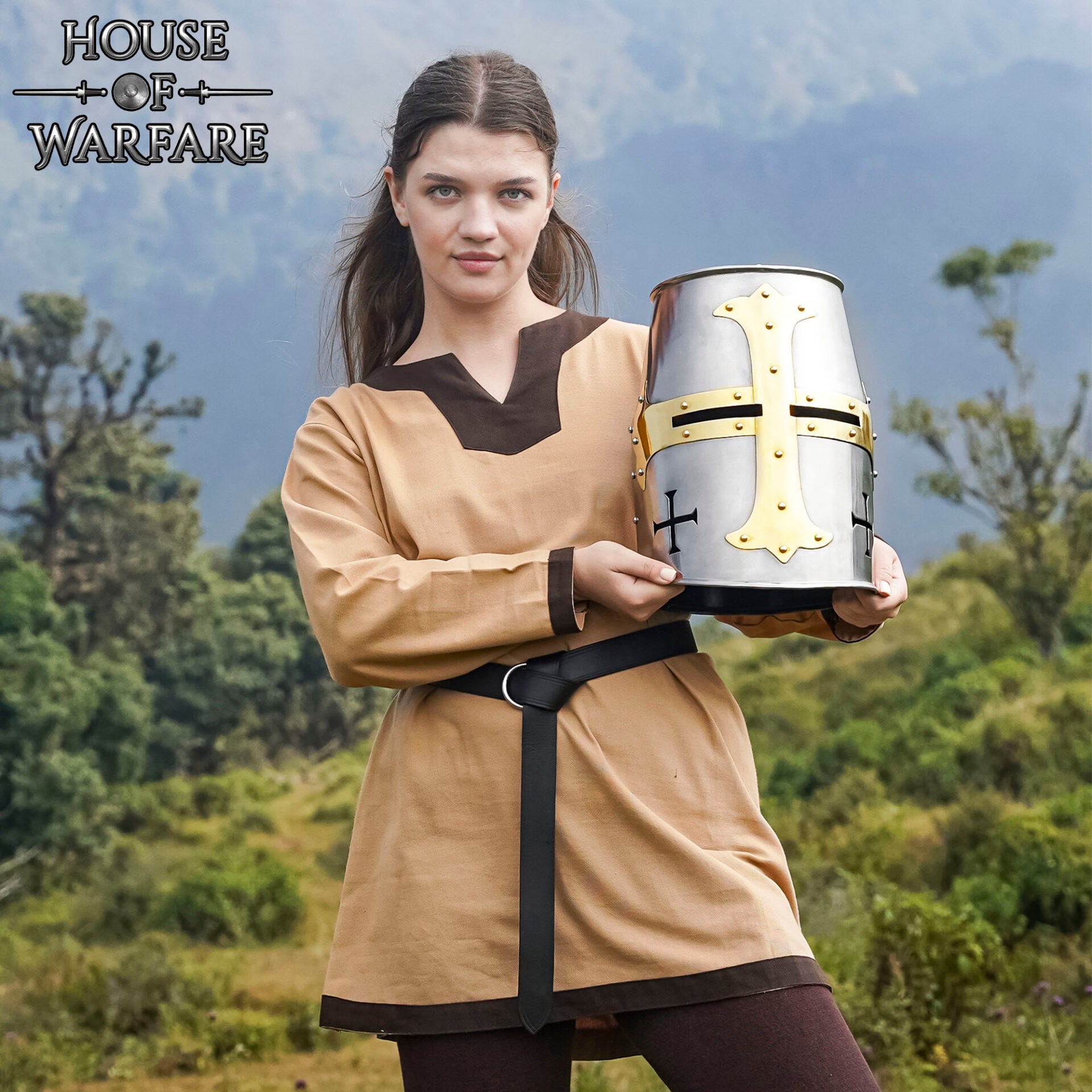 Gran Yelmo de Cruzado con Cruz de Latón Estilo Siglos Xii-xiii - Imagen 1