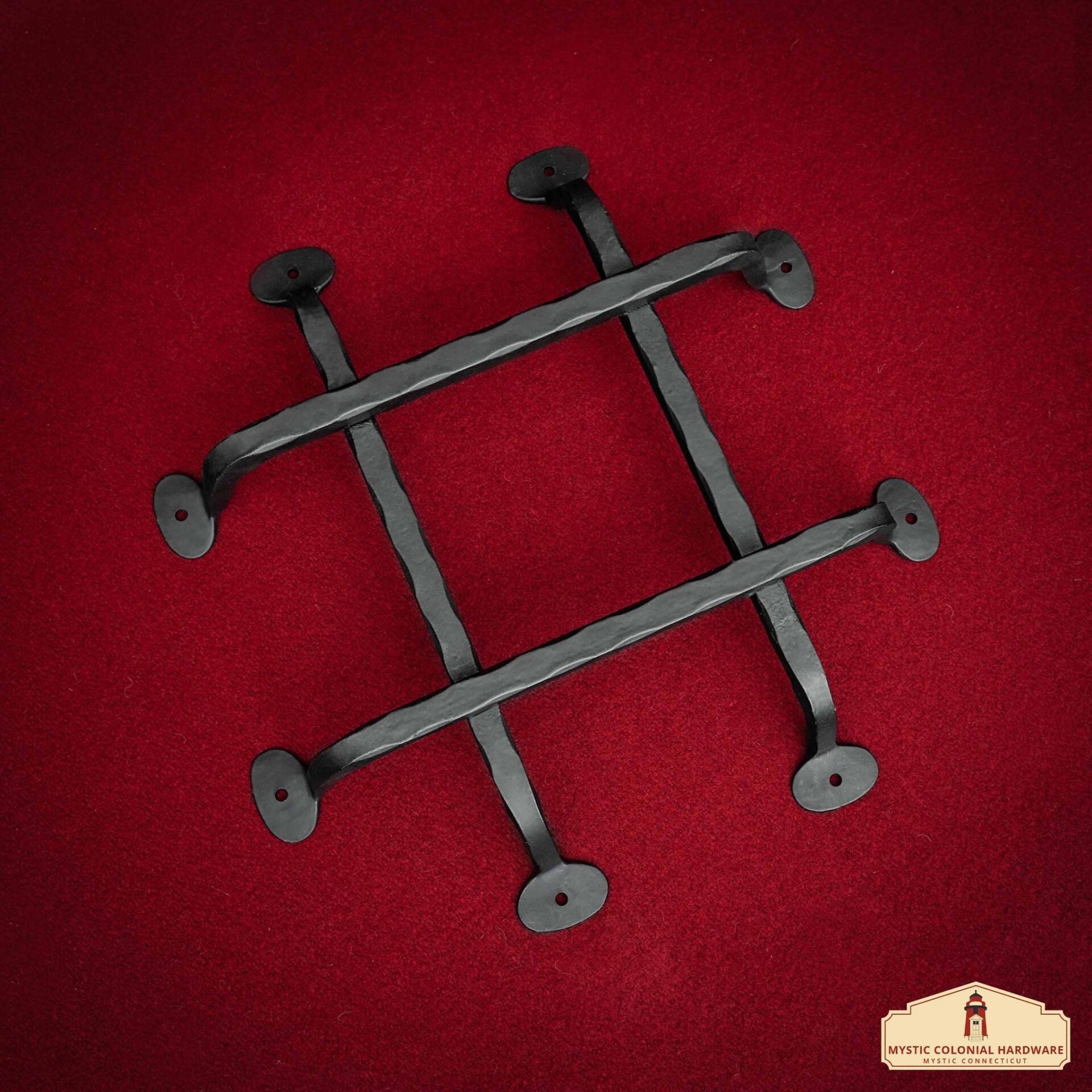 Puerta Rústica Forjada a Mano Parrilla Speakeasy: Ideal para Ambientes Coloniales, Retro, Steampunk, Góticos, Barrocos y Medievales, (28.7x29.1) Cm - Imagen 4