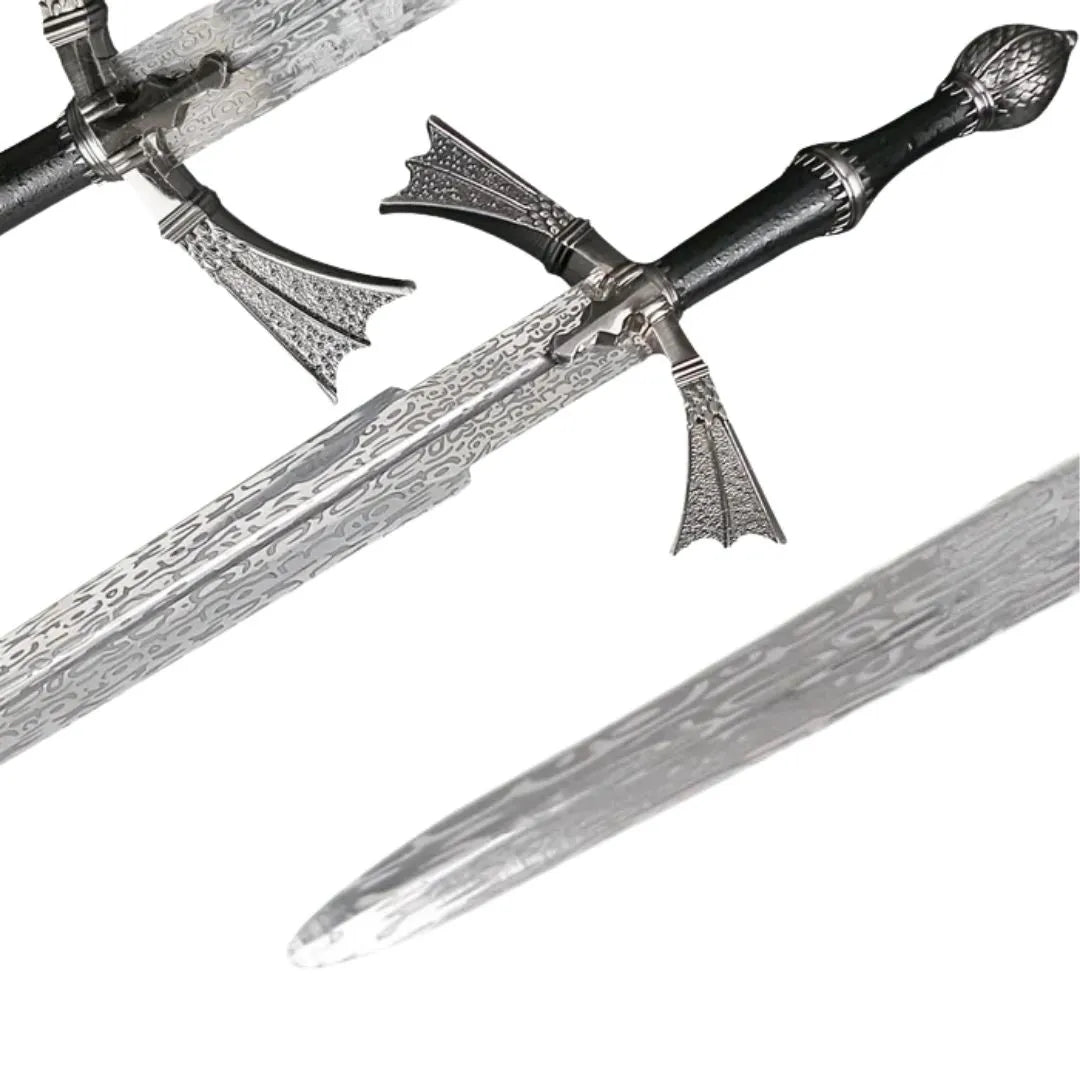 Imagen de Espada Daemon Targaryen House Of The Dragon Hermana Oscura parte de nuestra colección en Espadas y más, sitio oficial.