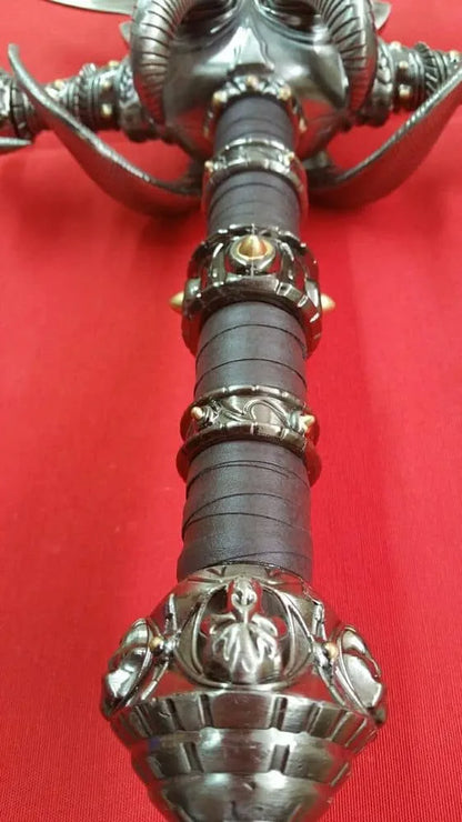 Imagen de Espada Frostmourne World Of Warcraft parte de nuestra colección en Espadas y más, sitio oficial.