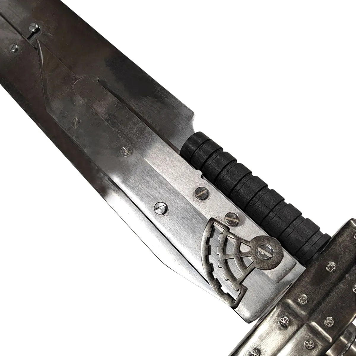 Imagen de Espada de 6 piezas Advent Children de Final Fantasy VII parte de nuestra colección en Espadas y Más, sitio oficial.