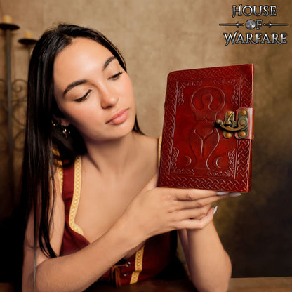 Diario de Cuero Repujado Diosa Medieval - Diario Hecho a Mano con Cerradura de Latón - Imagen 2