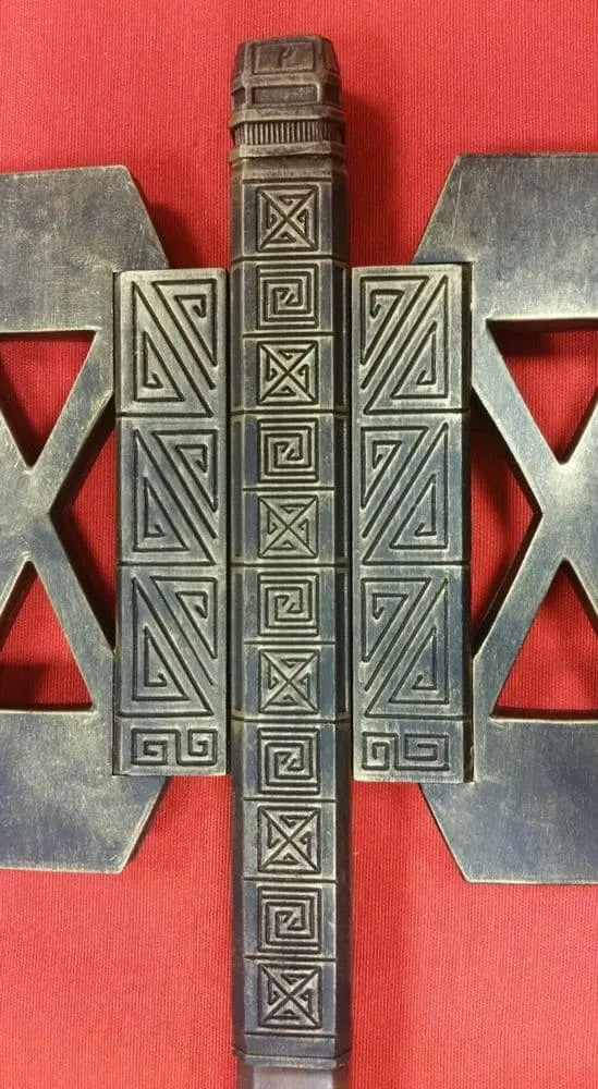 Imagen de Hacha de Gimli parte de nuestra colección en Espadas y más, sitio oficial.