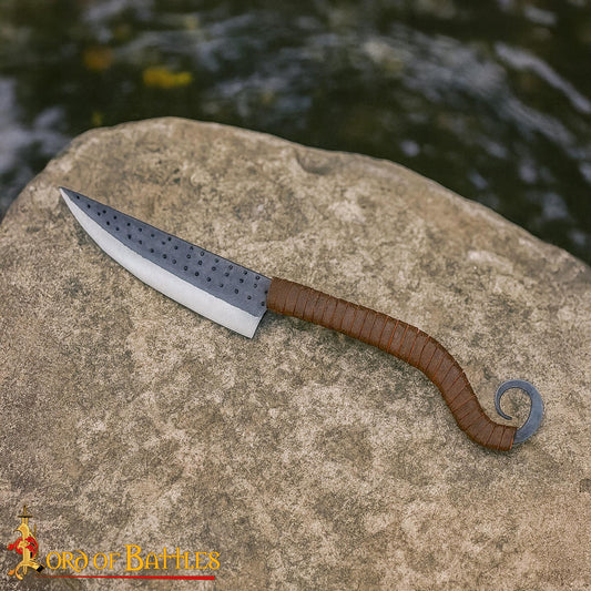 Cuchillo Forjado a Mano con Mango de Cuero y Punta de Marquetería - Imagen 1