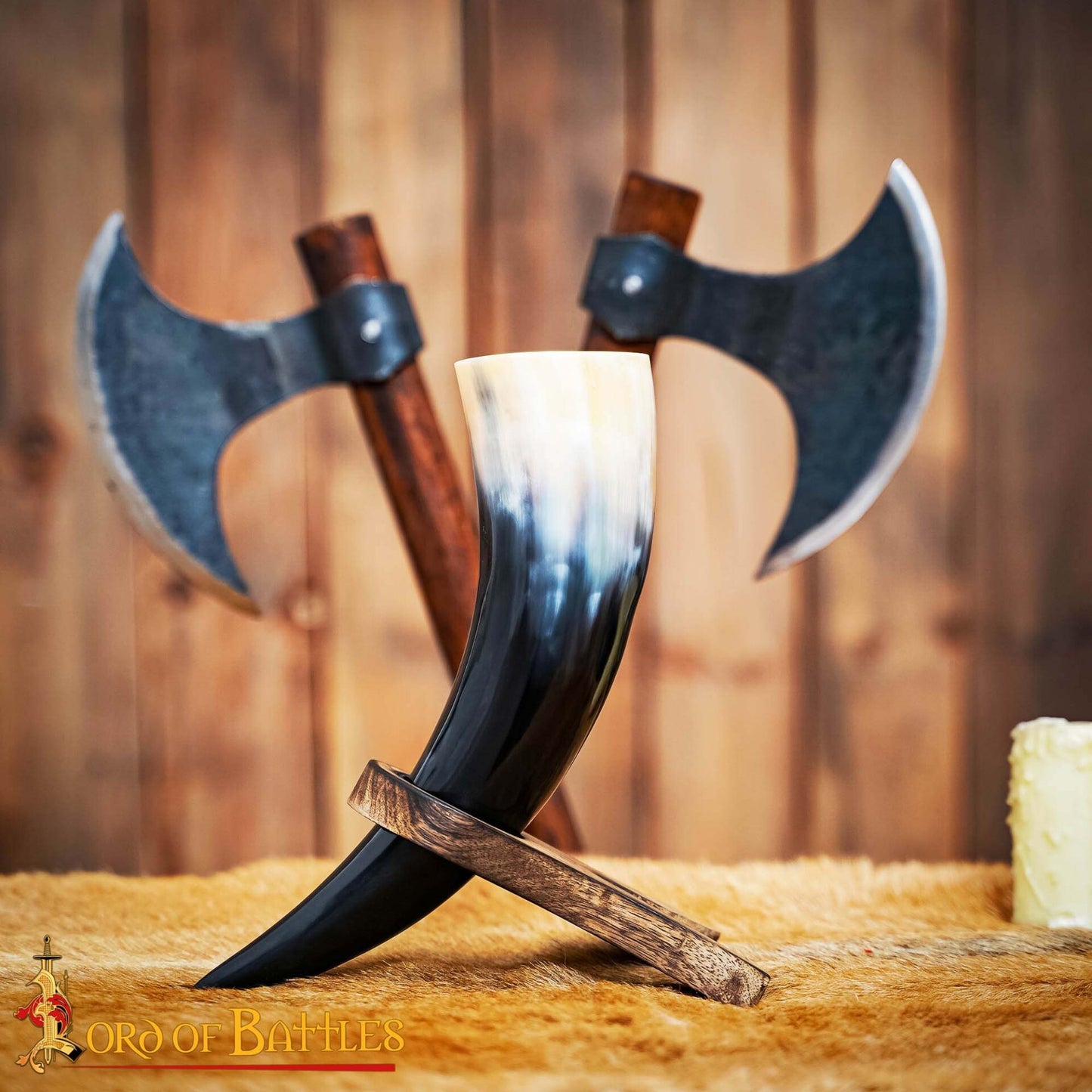 Soporte de Madera Artesanal para Cuerno de Vikingo con Forro de Ante - Expositor Rústico - Imagen 7