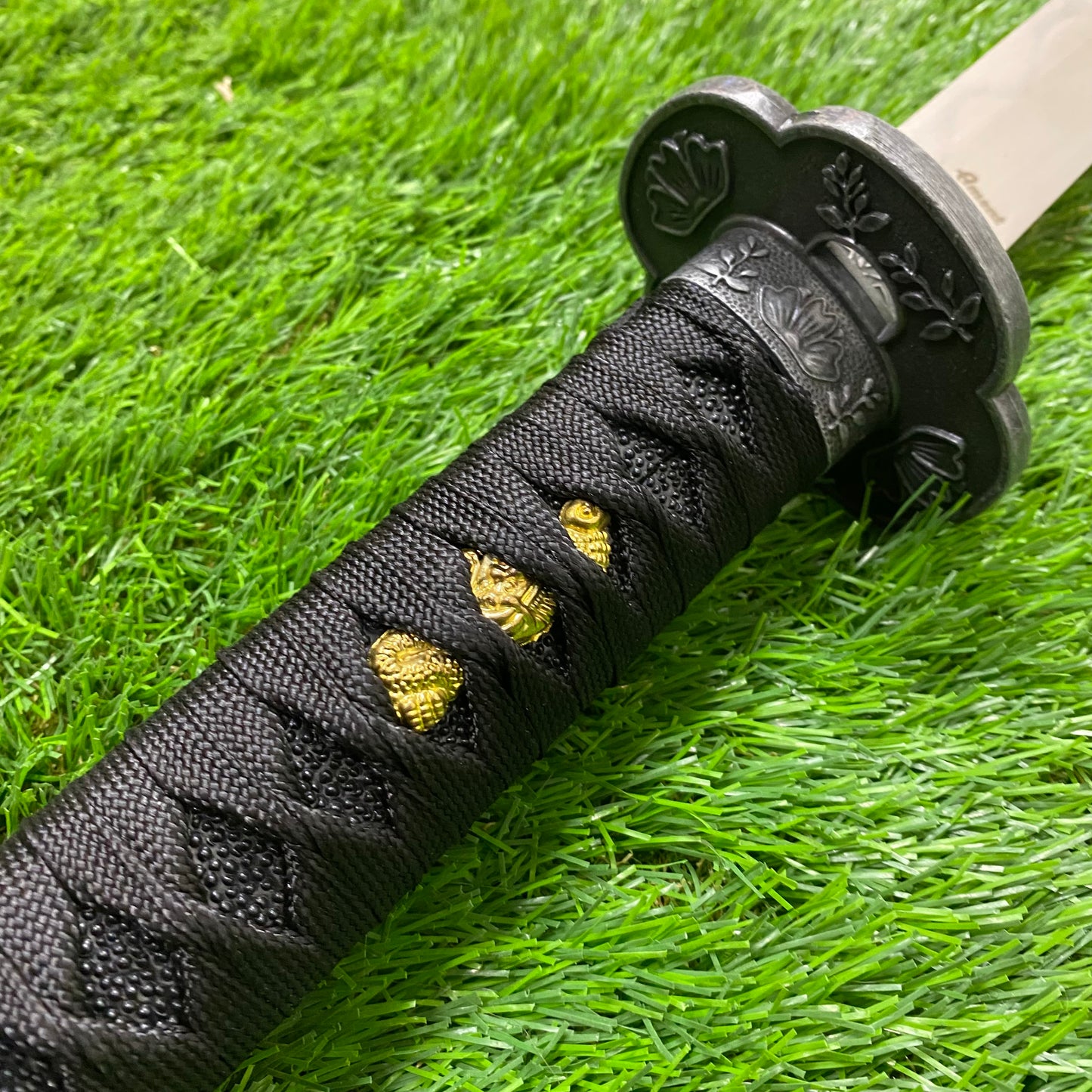 Katana Decorativa La Hoja del Shinobi Oscuro de Sekiro C/Defectos N89