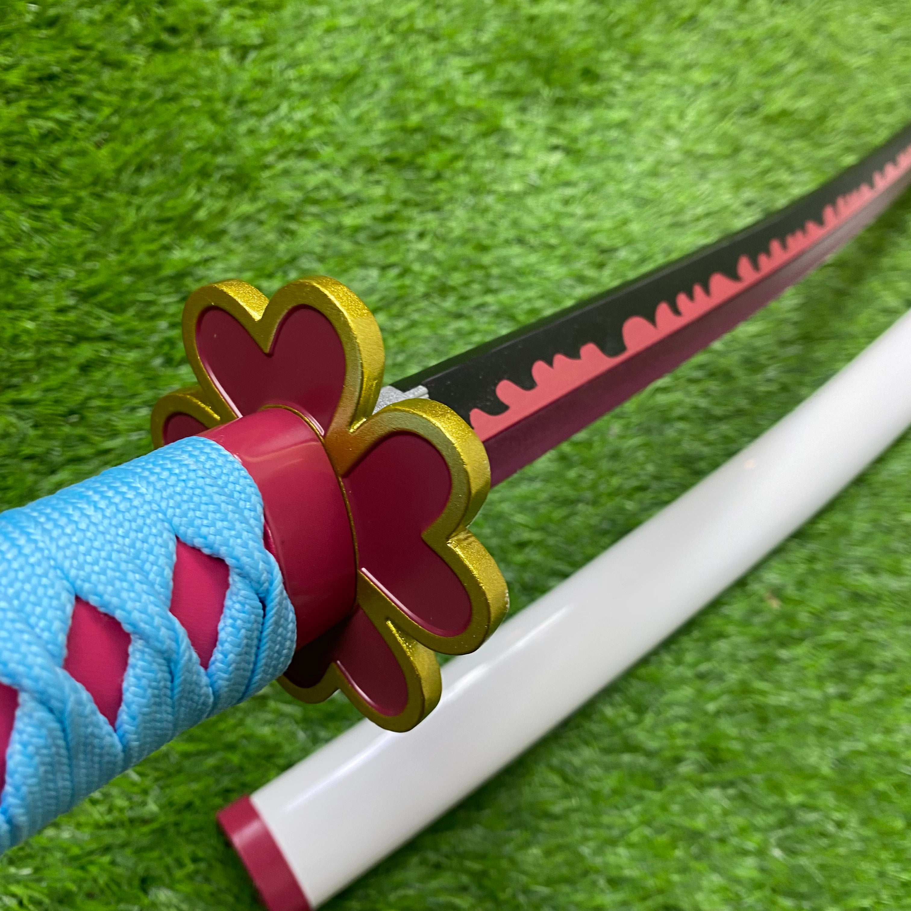 Katana Mitsuri Kanroji Réplica Decorativa Acero LED Kimetsu no Yaiba C/Defectos N103