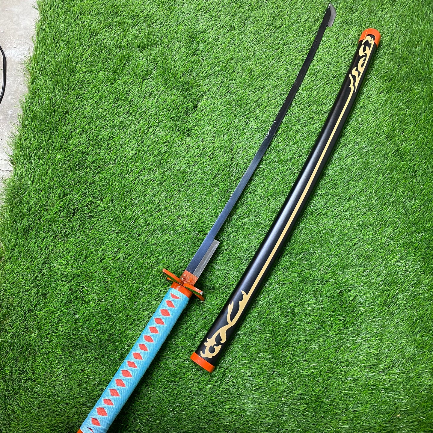 Katana Decorativa de Kocho Shinobu - Acero  Kimetsu no Yaiba C/Defectos N110