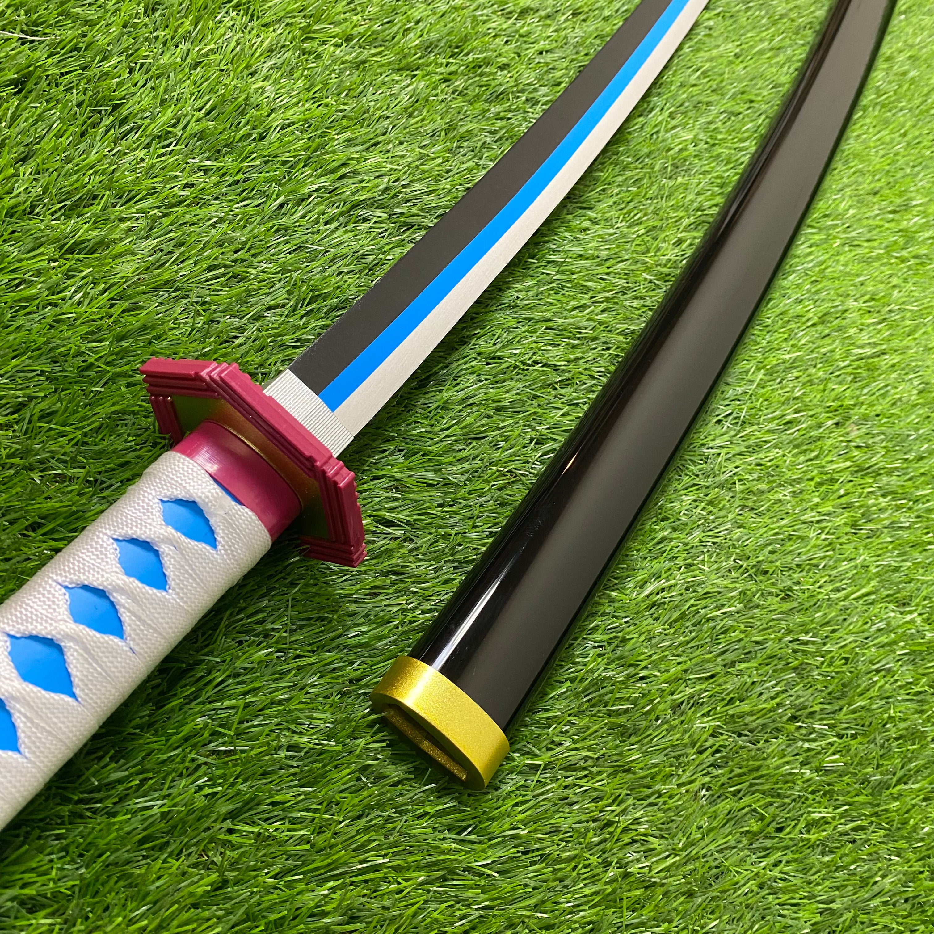 Katana Giyuu Tomioka de bambú ornamental C/Defectos N113