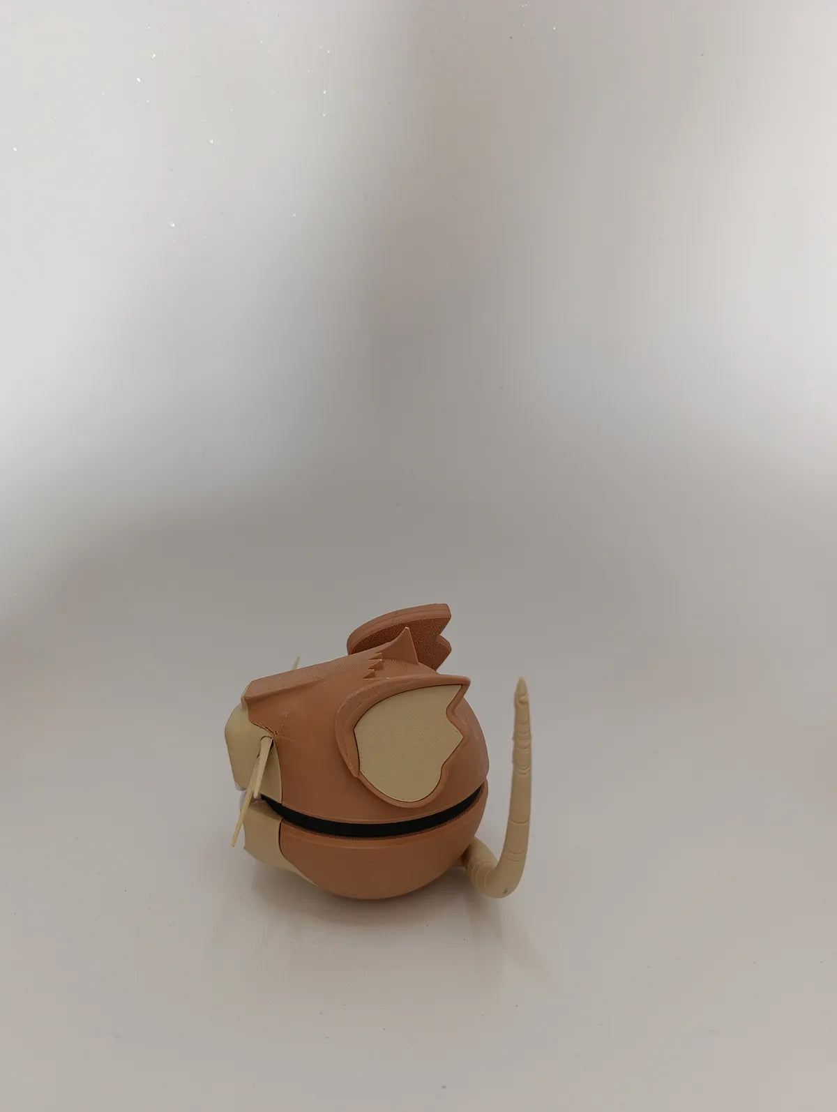Poké Ball Raticate Réplica Coleccionable