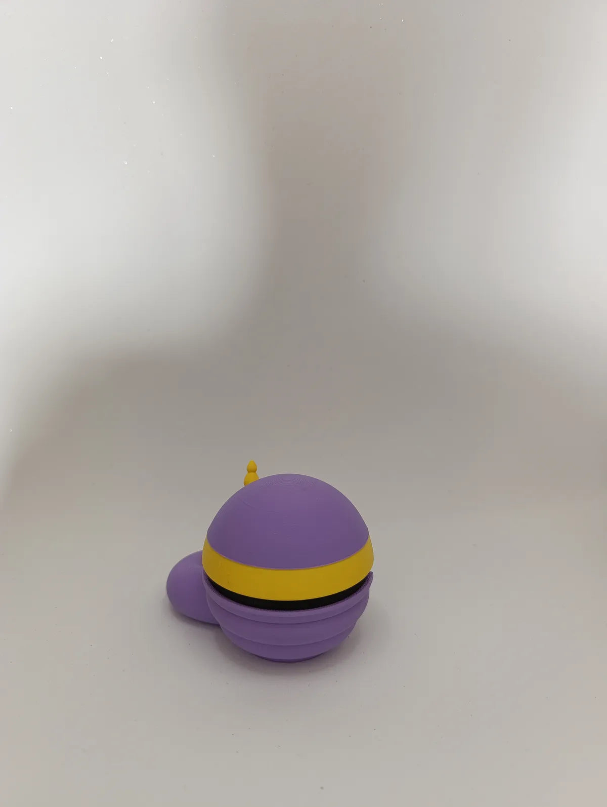 Poké Ball Ekans Réplica Coleccionable