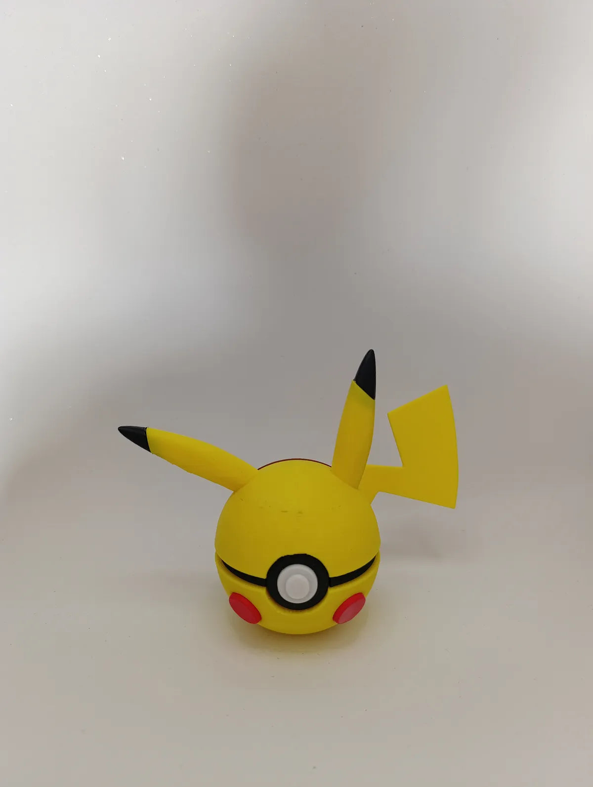 Poké Ball Pikachu Coleccionable de Alta Calidad