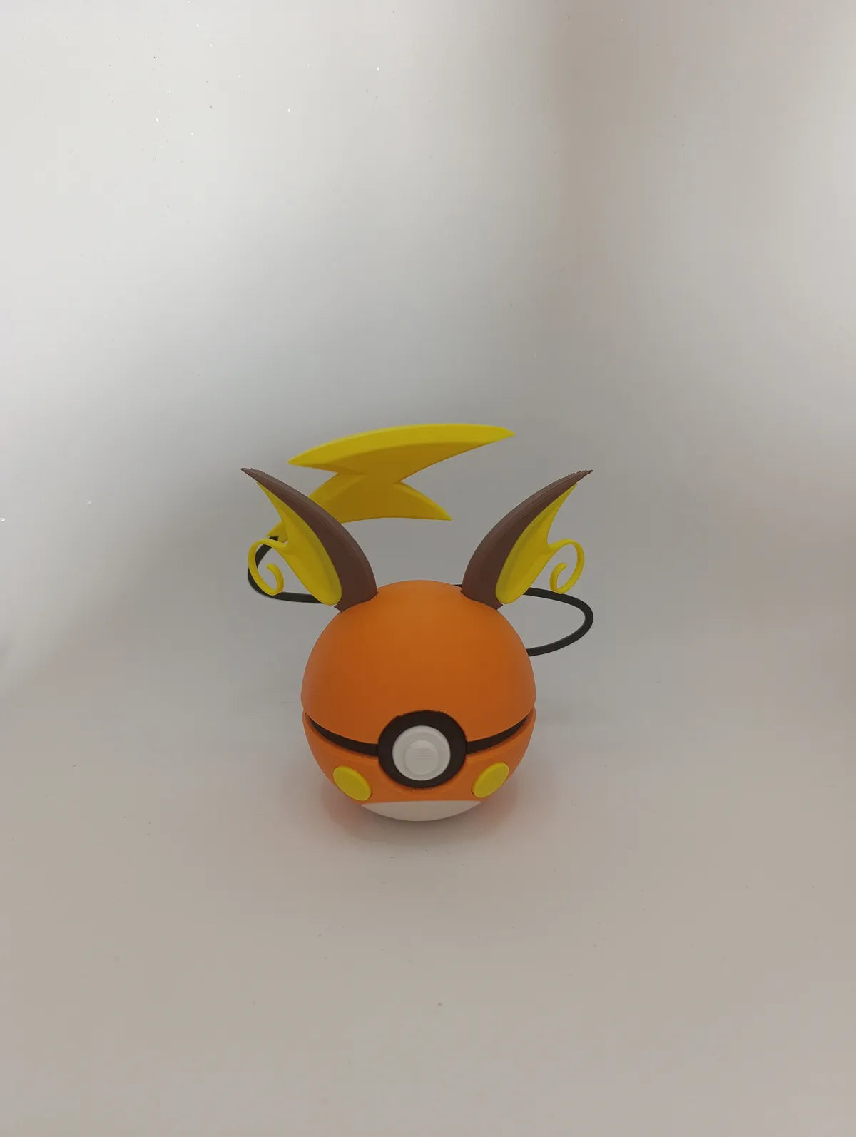 Poké Ball Raichu Coleccionable de Alta Calidad