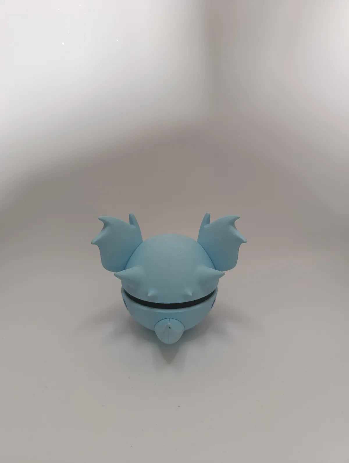 Poké Ball Nidorina Réplica Coleccionable
