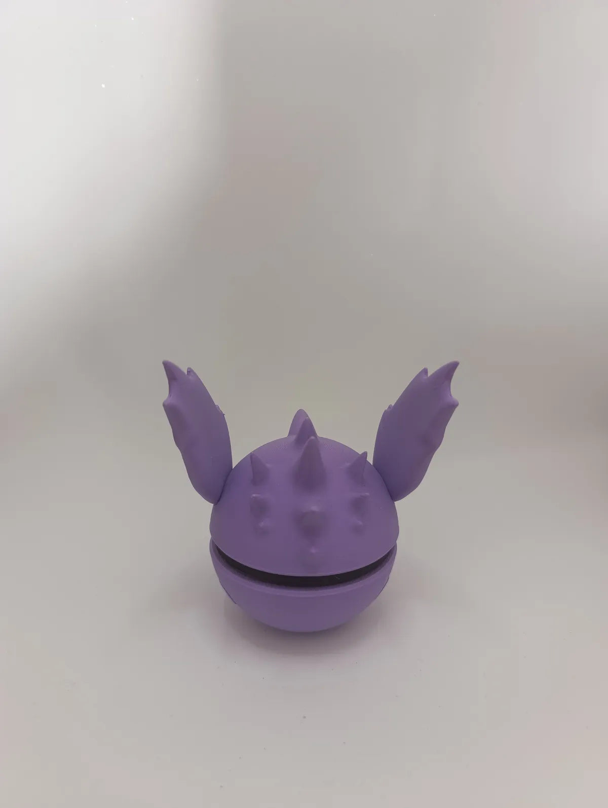 Poké Ball Nidoran♂ Réplica Coleccionable