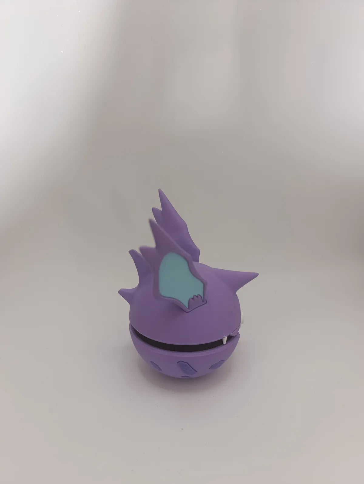 Poké Ball Nidorino Réplica Coleccionable