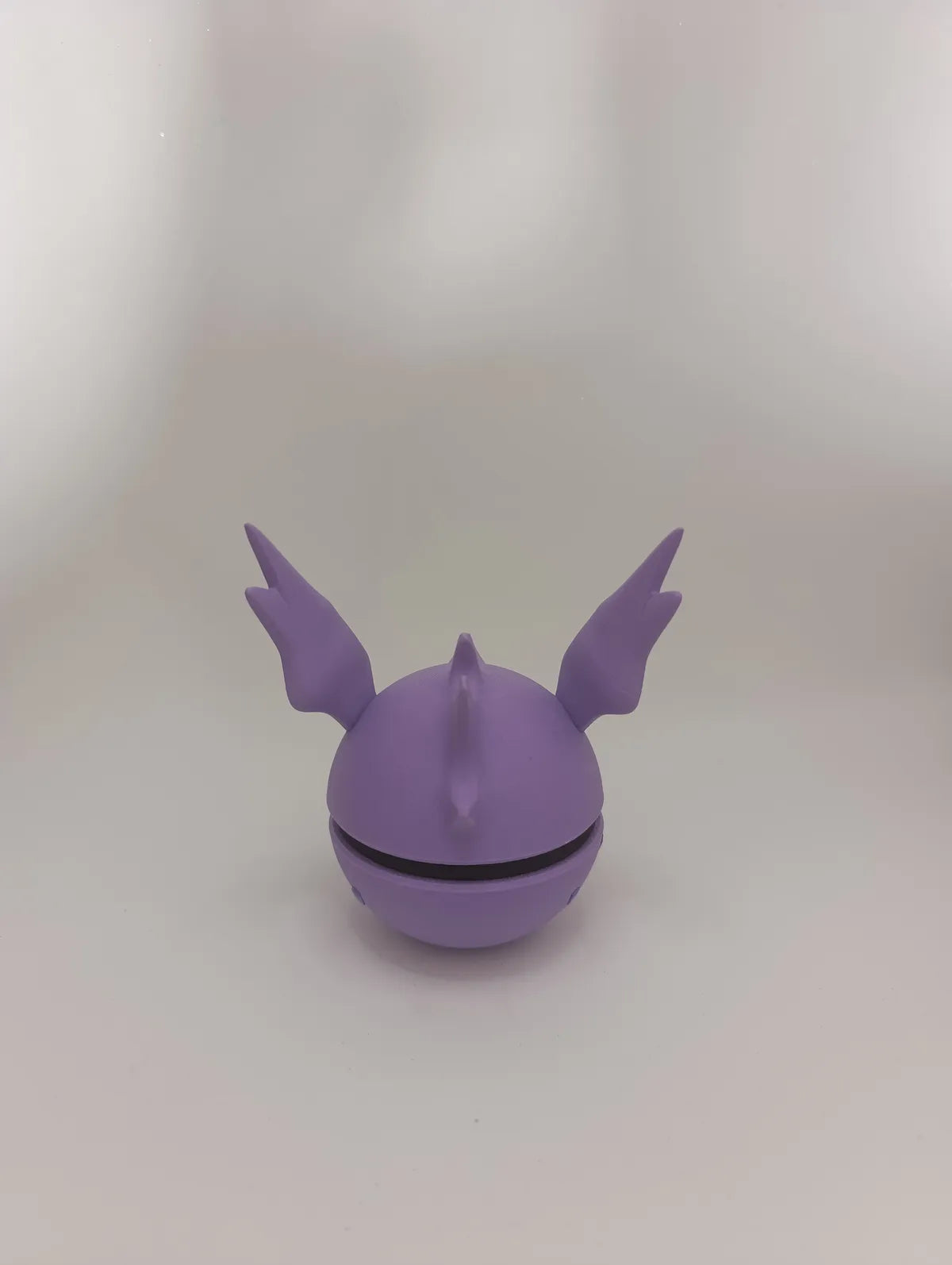 Poké Ball Nidorino Réplica Coleccionable