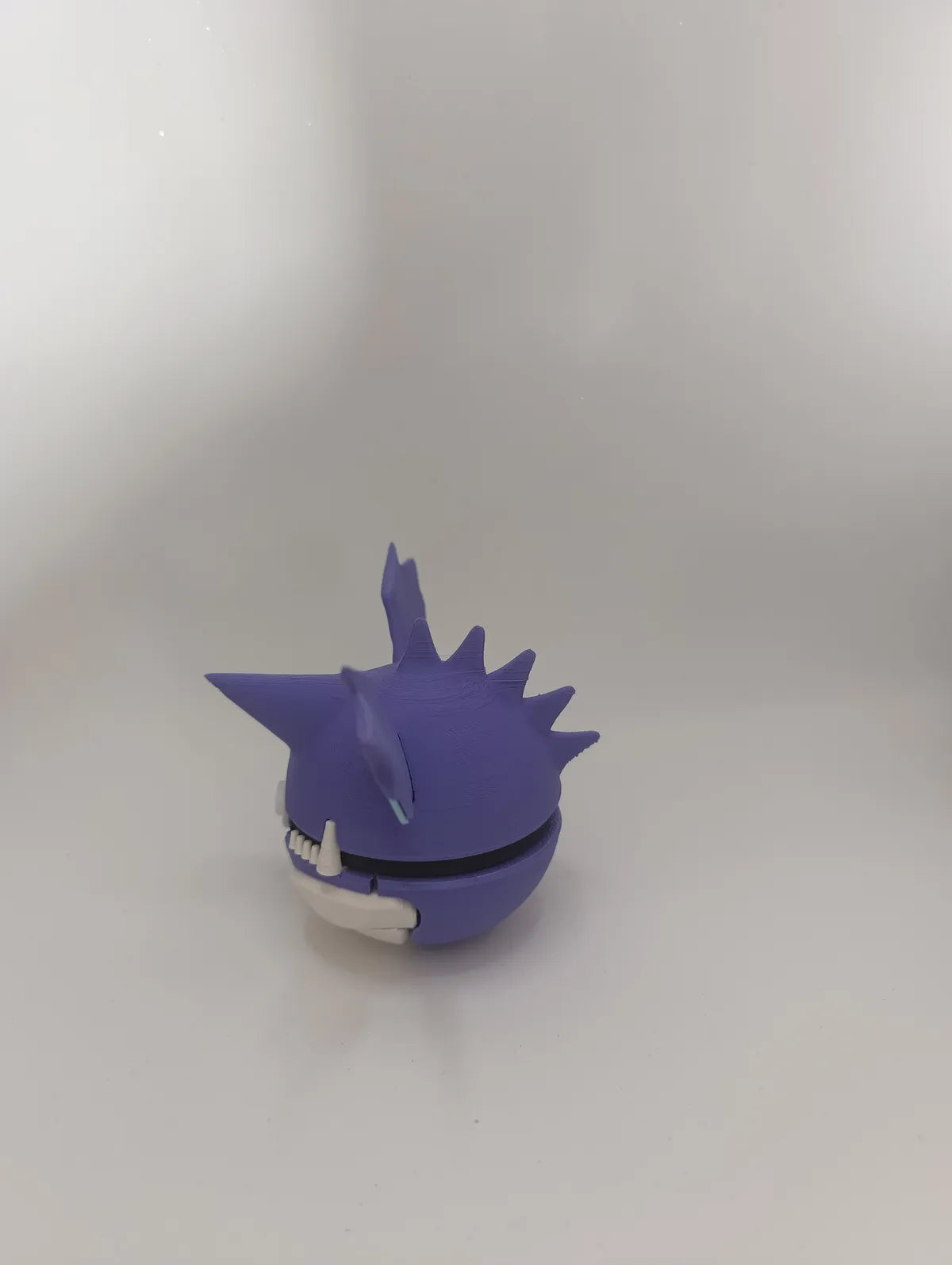 Poké Ball Nidoking Réplica Coleccionable