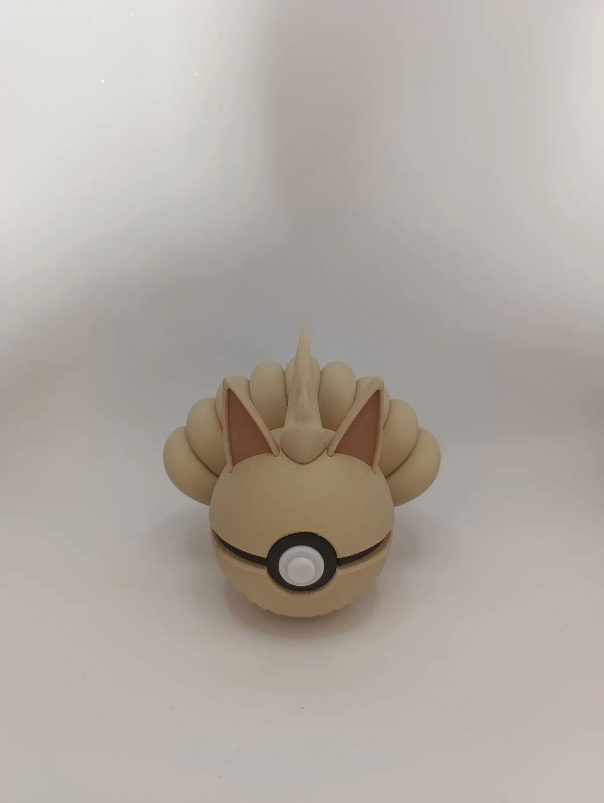 Poké Ball Ninetales Réplica Coleccionable