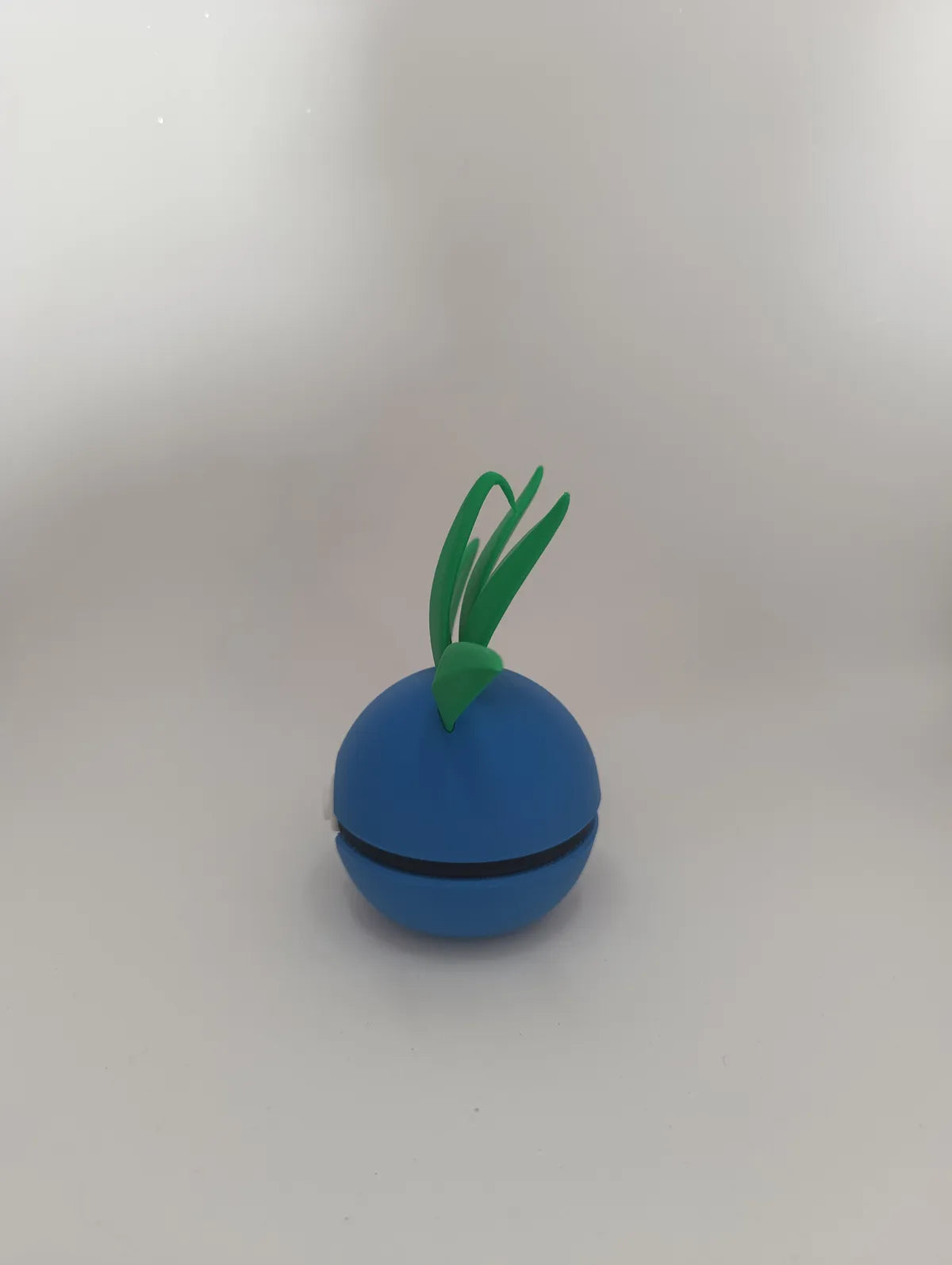 Poké Ball Oddish | Réplica Coleccionable Premium
