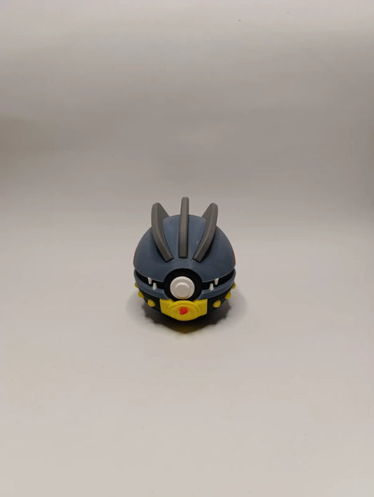 Poké Ball Machoke Coleccionable de Alta Calidad
