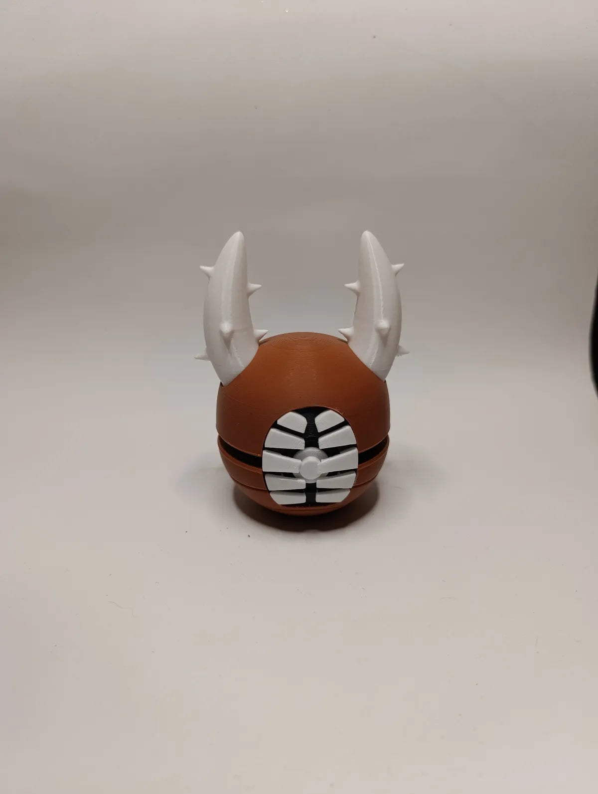 Poké Ball Pinsir Coleccionable de Alta Calidad