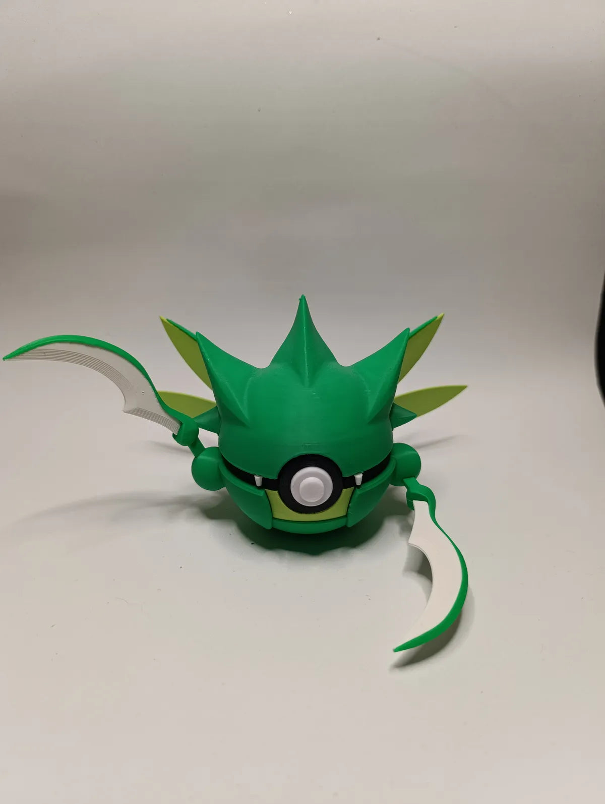 Poké Ball Scyther Coleccionable de Alta Calidad