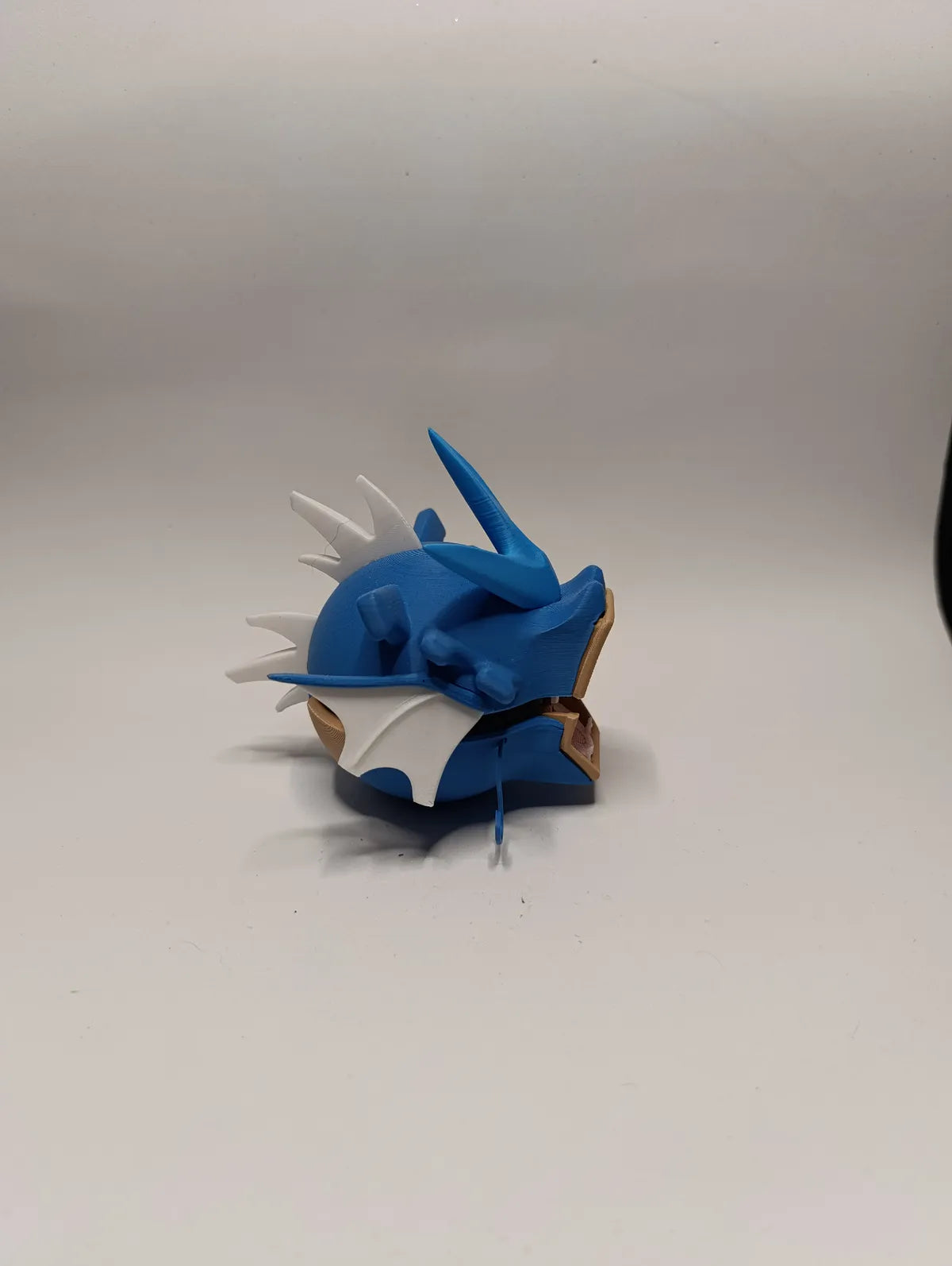 Poké Ball Gyarados Réplica Coleccionable