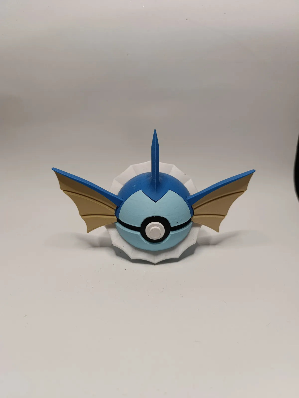 Poké Ball Vaporeon Réplica Coleccionable