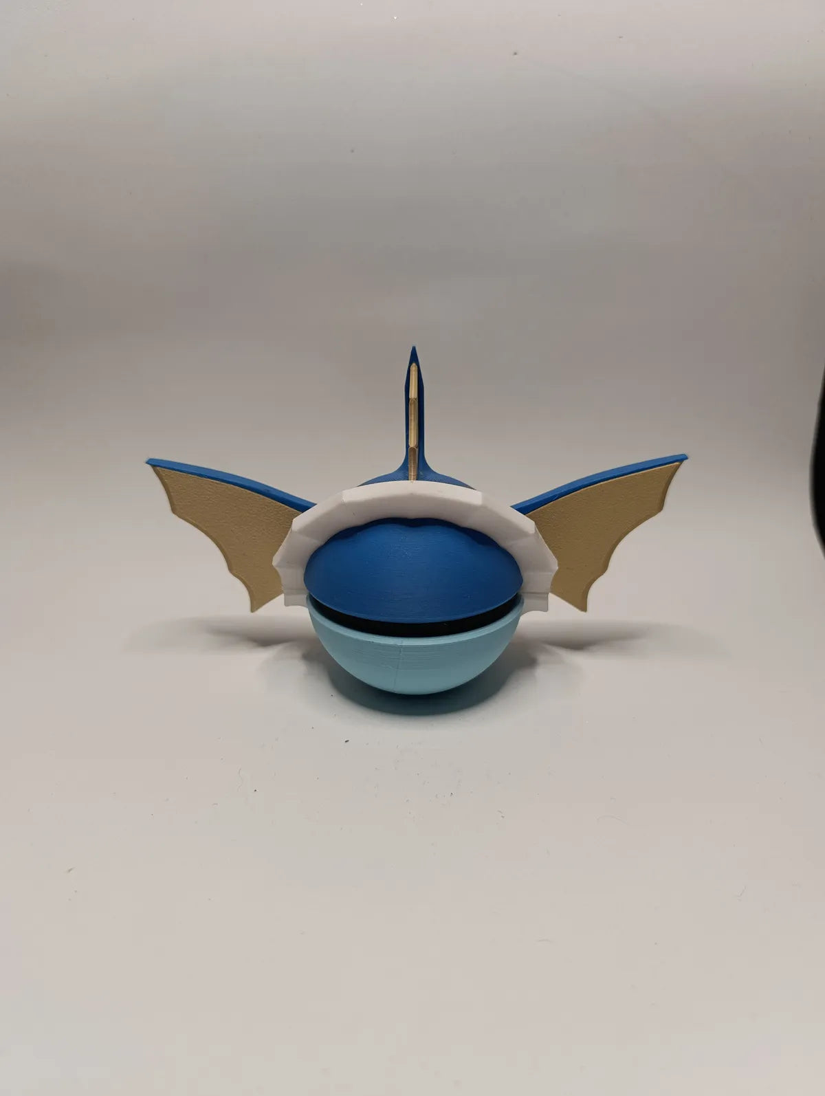 Poké Ball Vaporeon Réplica Coleccionable