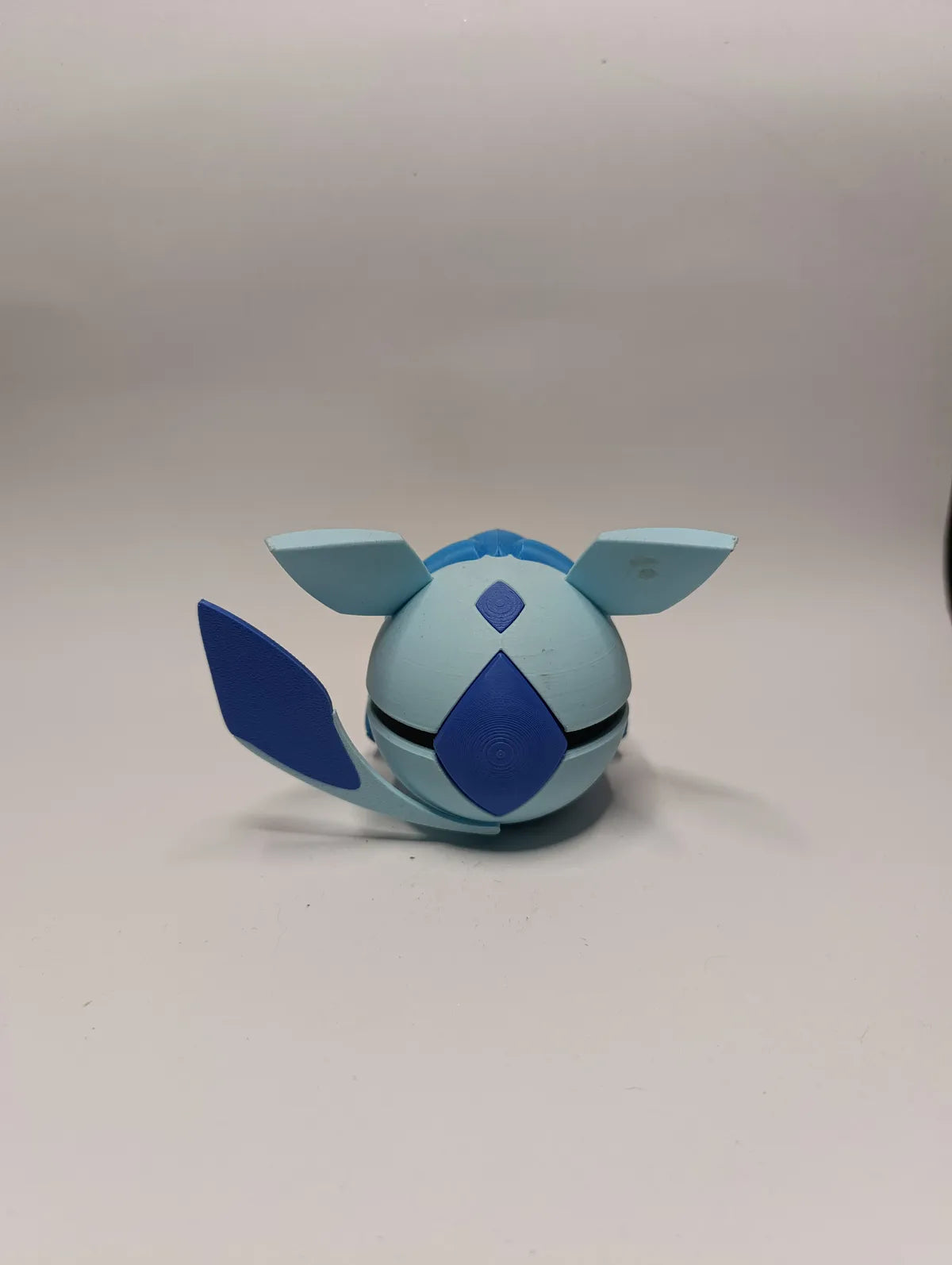 Poké Ball Glaceon Réplica Coleccionable