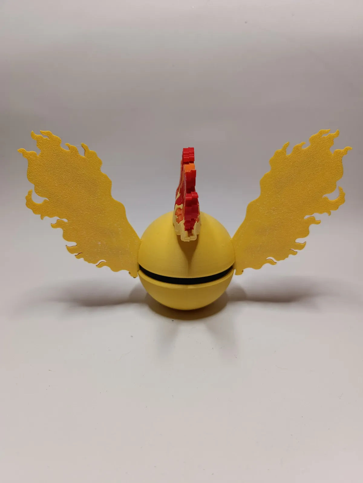 Poké Ball Moltres Coleccionable de Alta Calidad