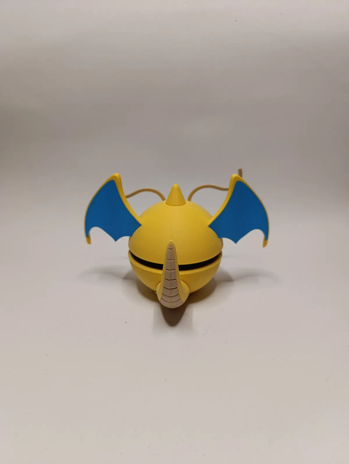 Poké Ball Dragonite Coleccionable de Alta Calidad