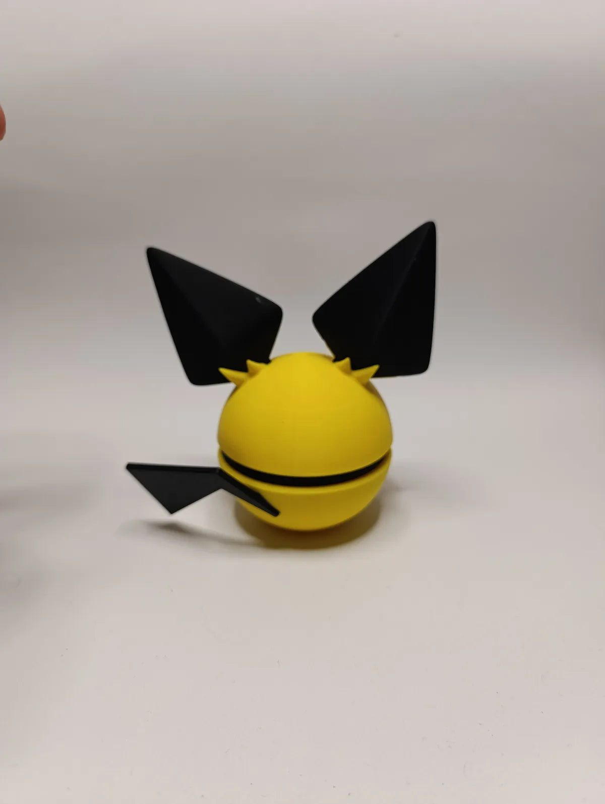 Réplica colecionável da Pokébola Pichu