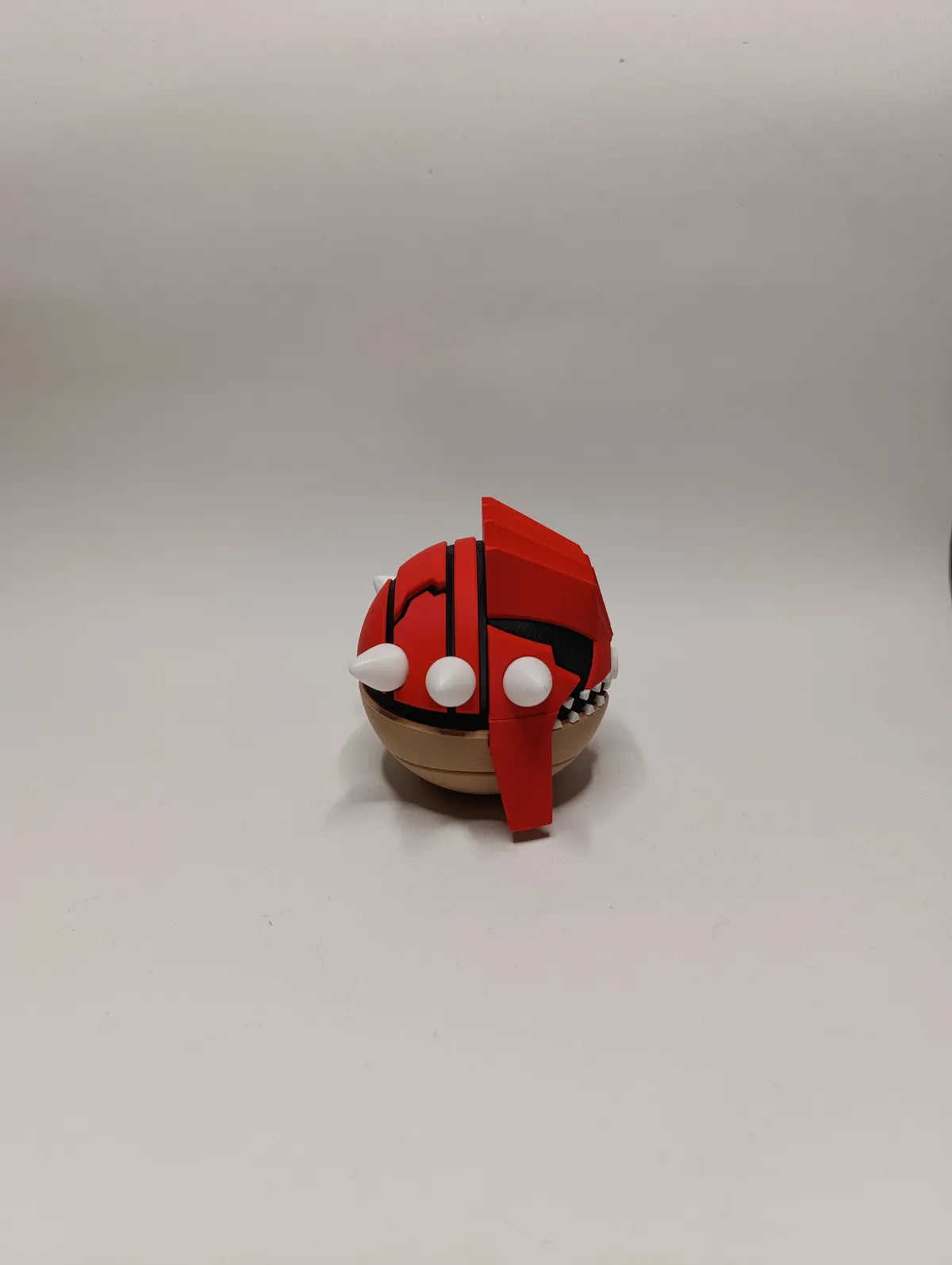 Poké Ball Groudon Coleccionable de Alta Calidad