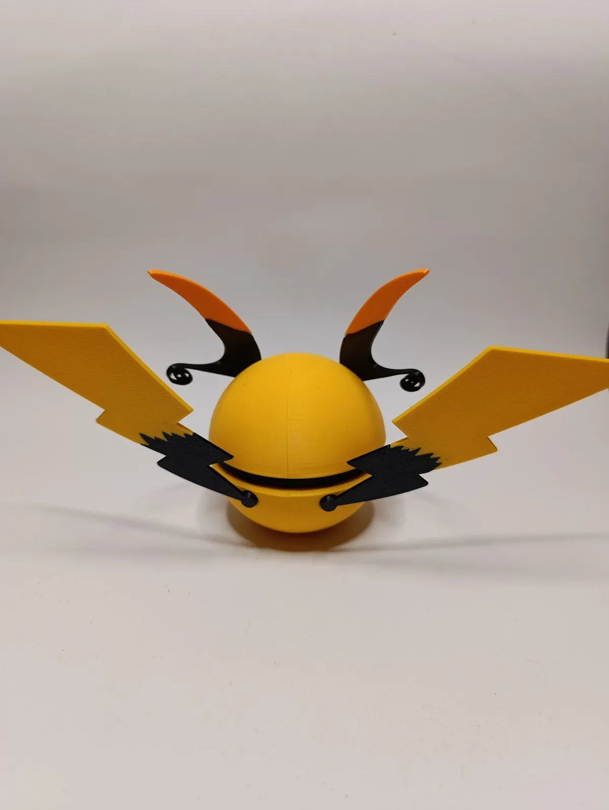 Poké Ball Mega Raichu X Coleccionable de Alta Calidad