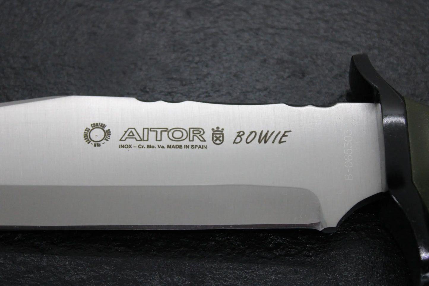 Imagen de Cuchillo Bowie Nato parte de nuestra colección en Espadas y más, sitio oficial.